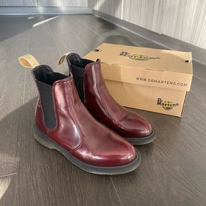 Dr. Martens Vegan Flora Boots